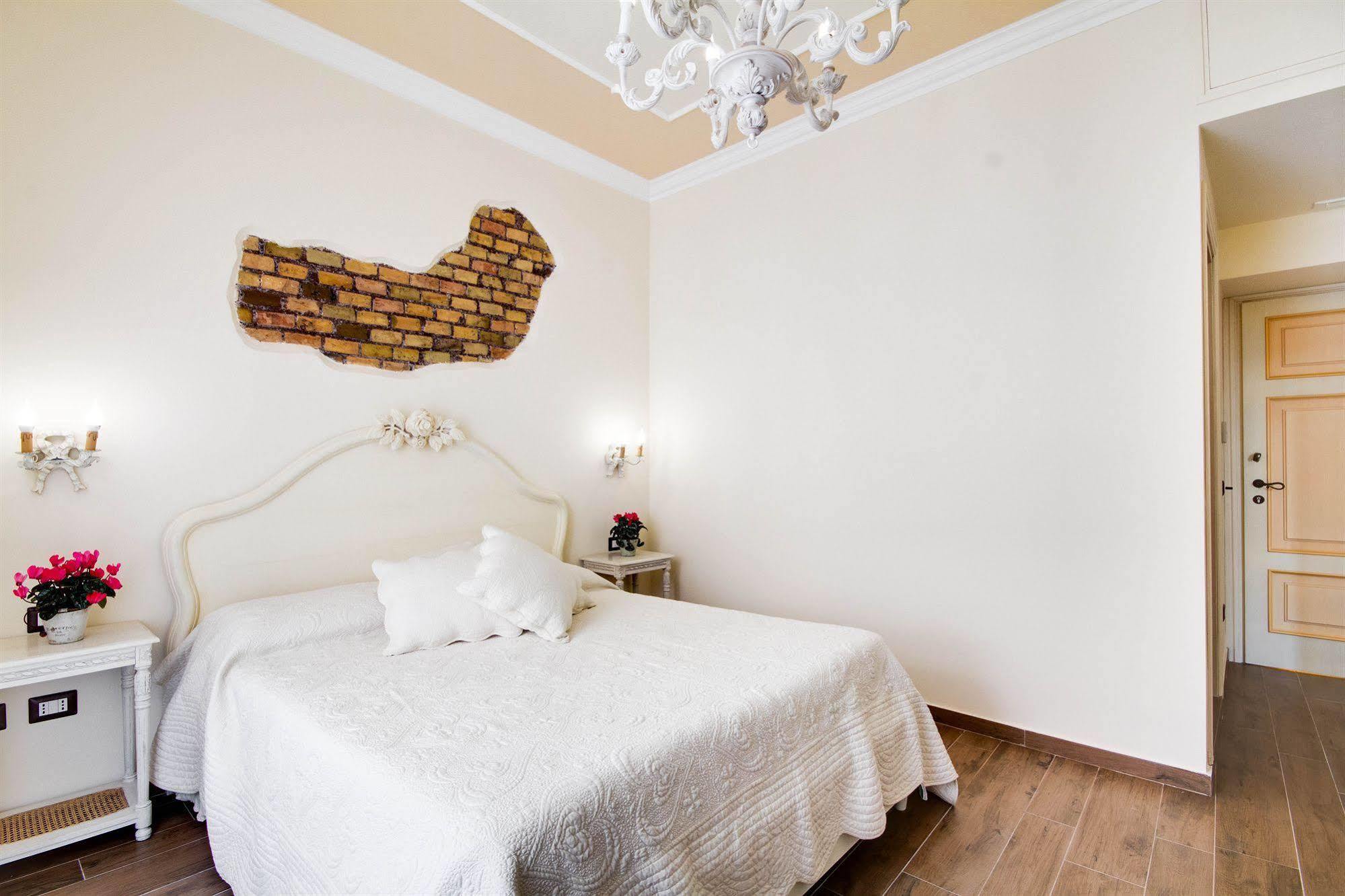 Lunaria Suites Rome Vaticano Exterior photo